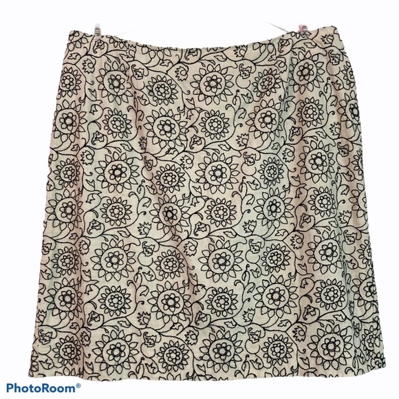 W by Worth Dresses & Skirts - W by Worth Linen Blend Floral Pencil Skirt